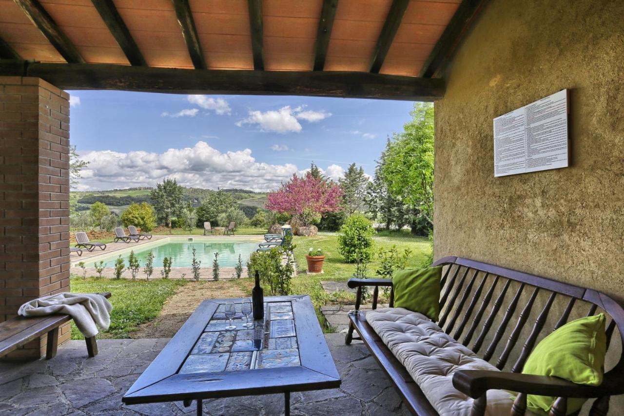 Appartamento Uva - Agriturismo Le Selvole Pomarance Exterior photo